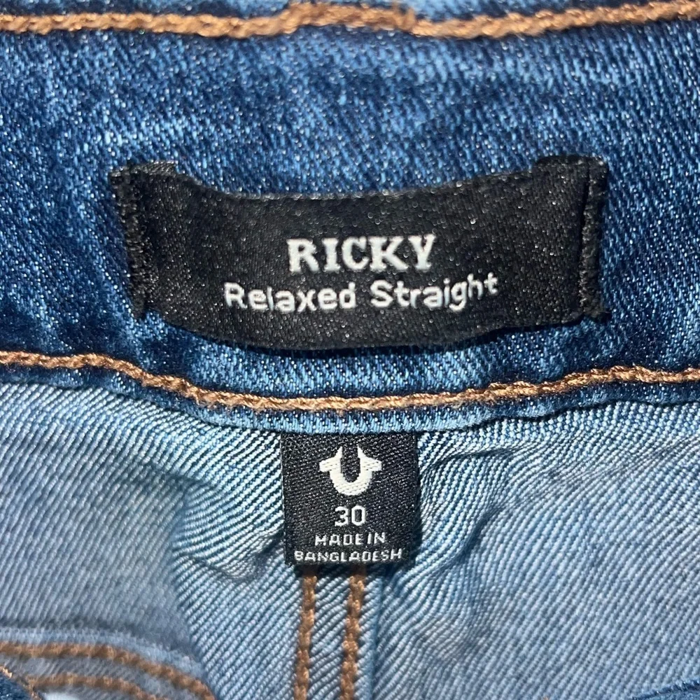 TRUE RELIGION MENS 30 RICKY RELAXED STRAIGHT JEANS